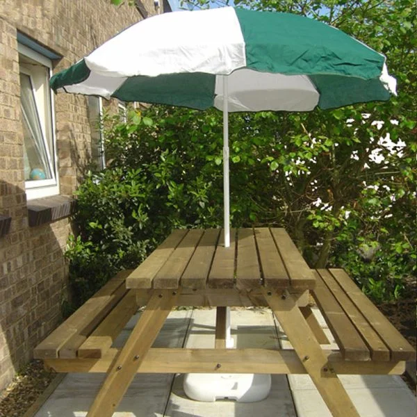 Parasol On Table White Green