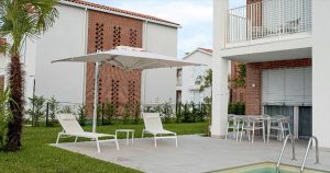 Astro Starwhite Side-Arm Parasol